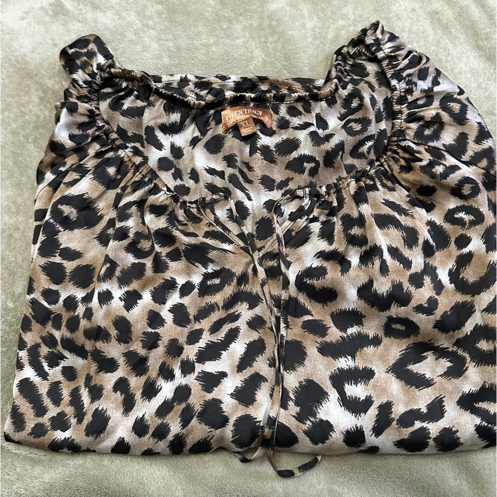 Ellen Tracy Women’s Leopard Long Sleeve Satin Style Top
